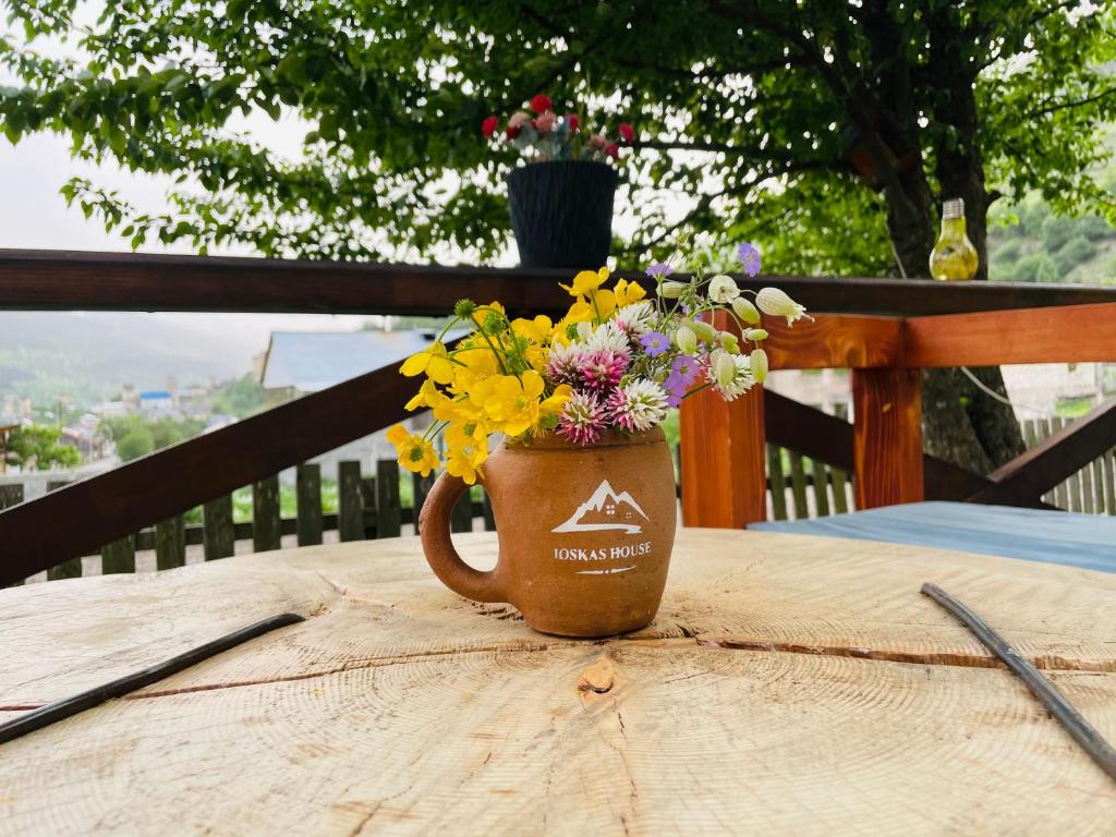 Ioska's House room 6